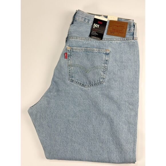 Levi’s Women’s ’81 Jeans Size 18W | High Rise Straight Leg | Light Wash Denim - Picture 8 of 8